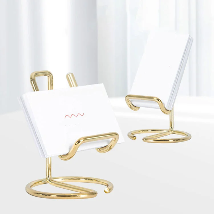 Металниот личен организатор: Каде што еластичноста го обликува вашиот ден